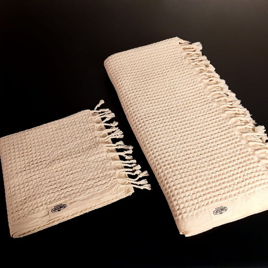 Luxury Waffle Towel Set - 1x Bath Towel and 1x Hand Towel